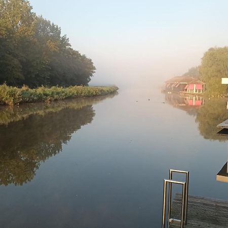 Bb De Woonboot Daire Anna Paulowna Dış mekan fotoğraf