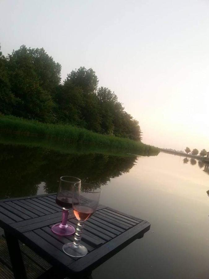 Bb De Woonboot Daire Anna Paulowna Dış mekan fotoğraf